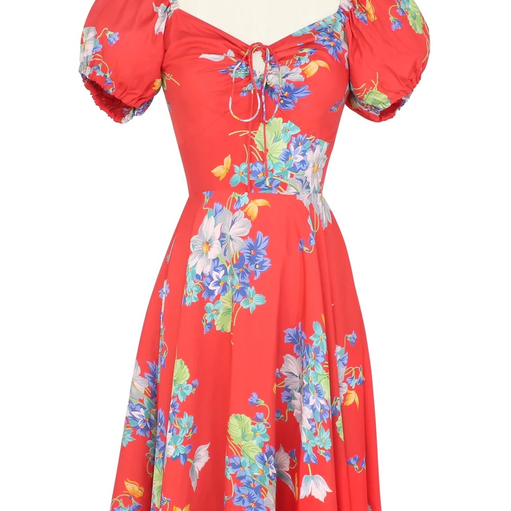 Trashy diva butterflies and begonias puff sleeve L’amore dress.  Size 4.